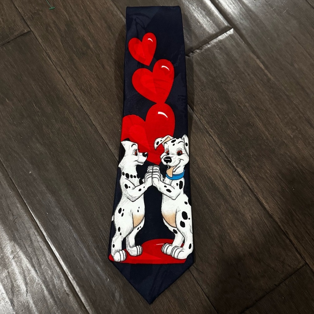 DISNEY 101 Dalmatian Love Dog Tie - Black and Red